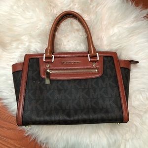 Michael Kors medium Selma crossbody satchel